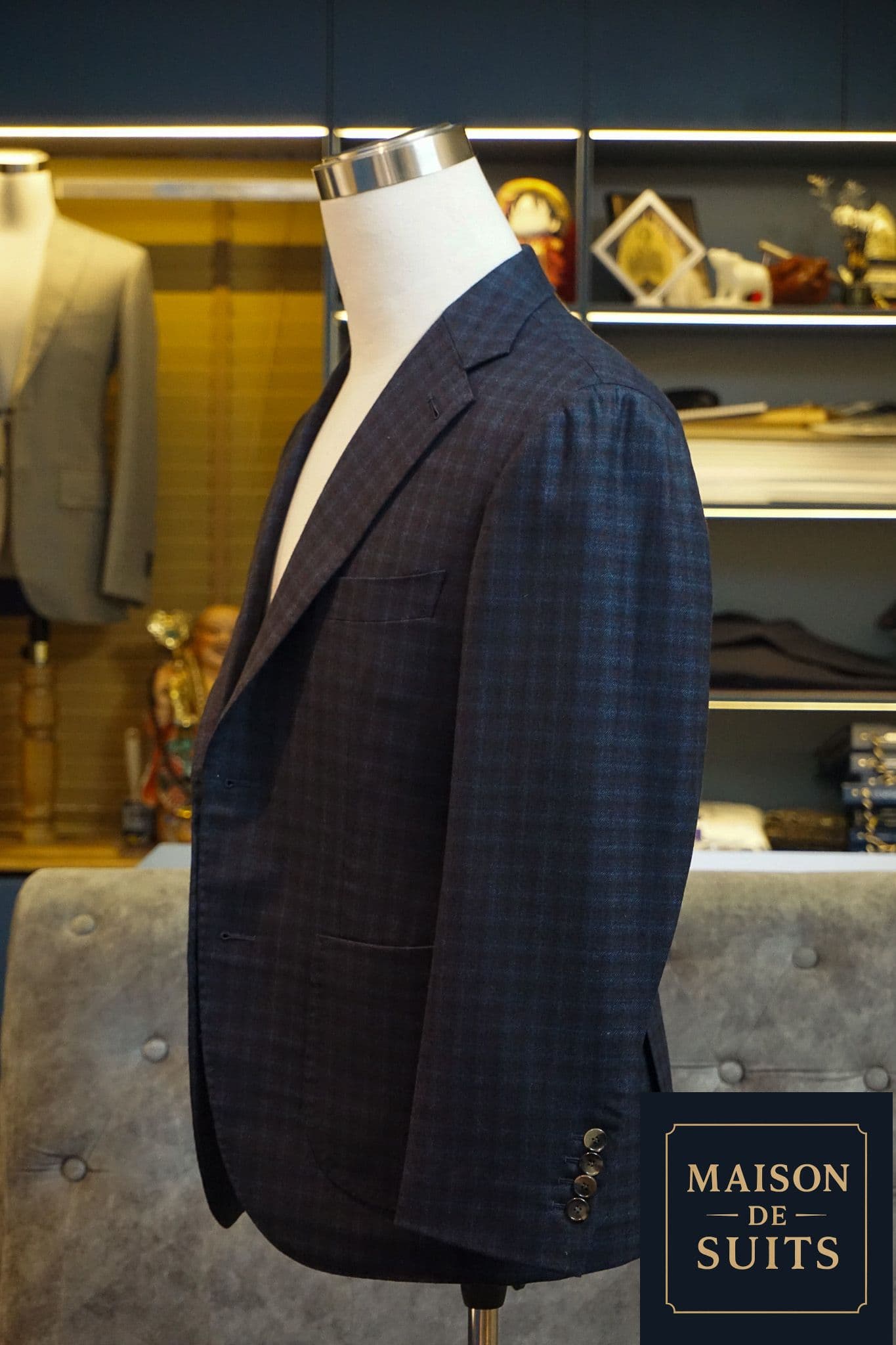 scabal-single-breasted-gunclub-navy-jaket