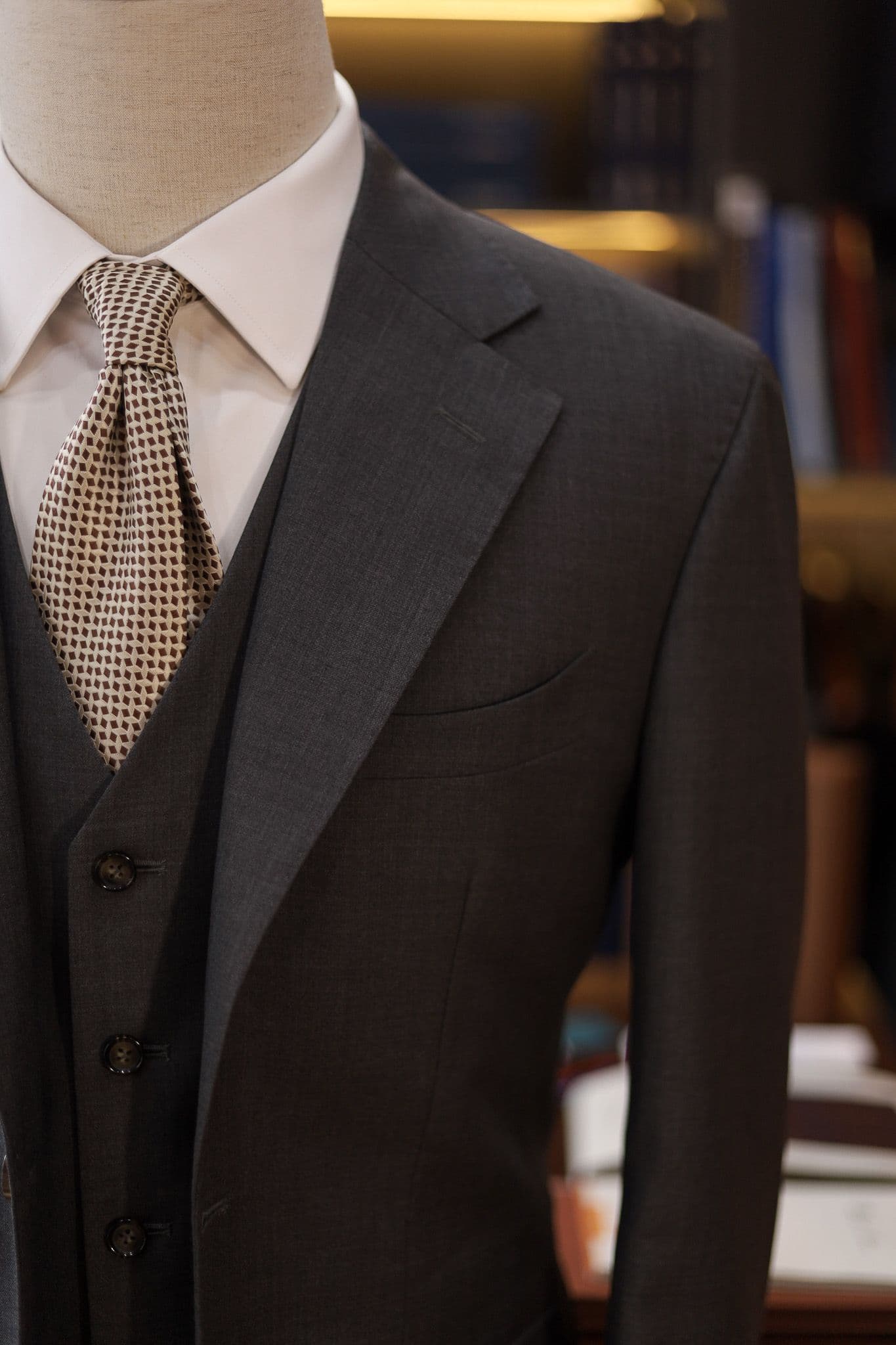 nobility-wool-blend-dark-grey-3-pieces-suit