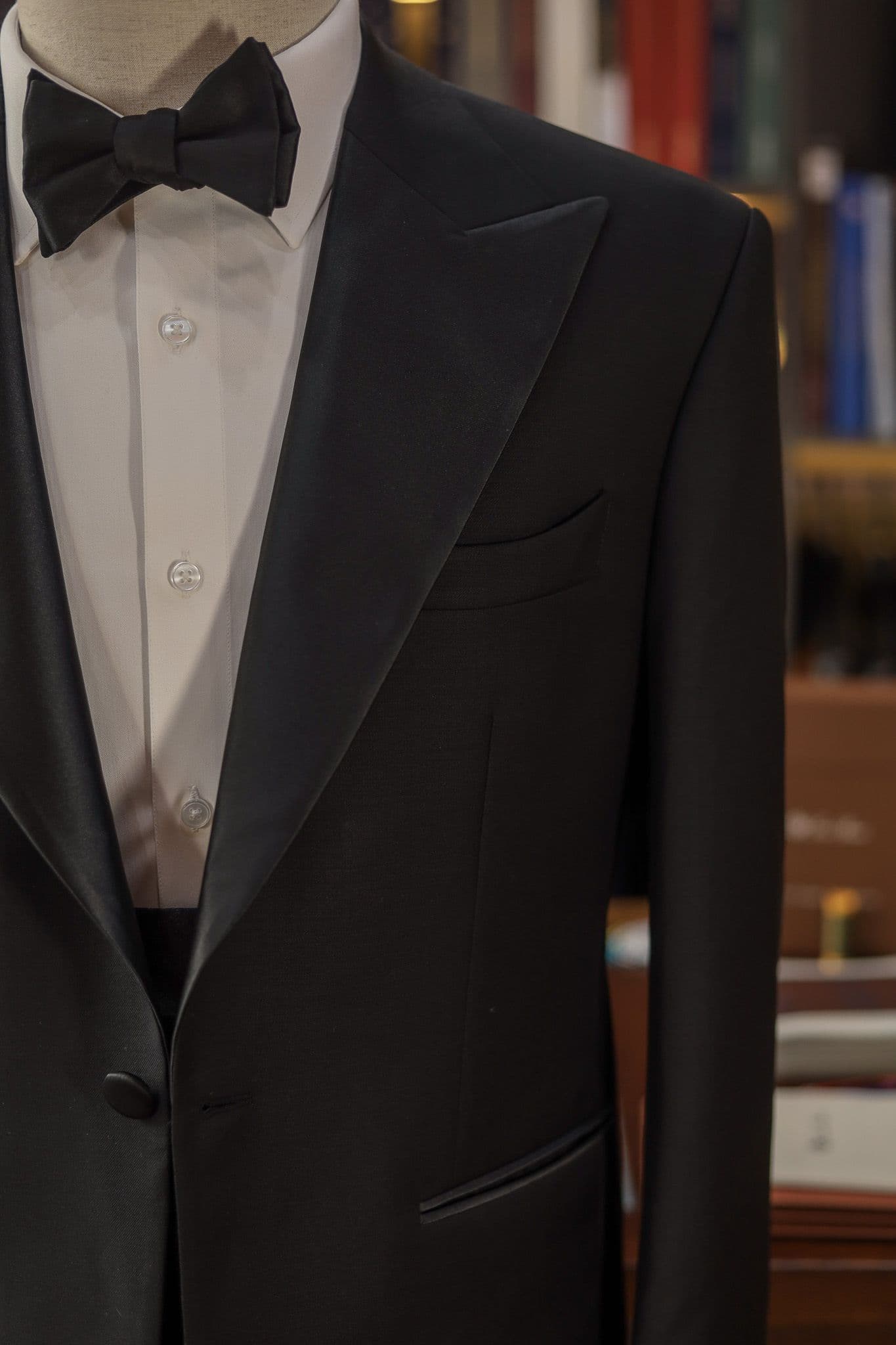 nobility-wool-black-tuxedo