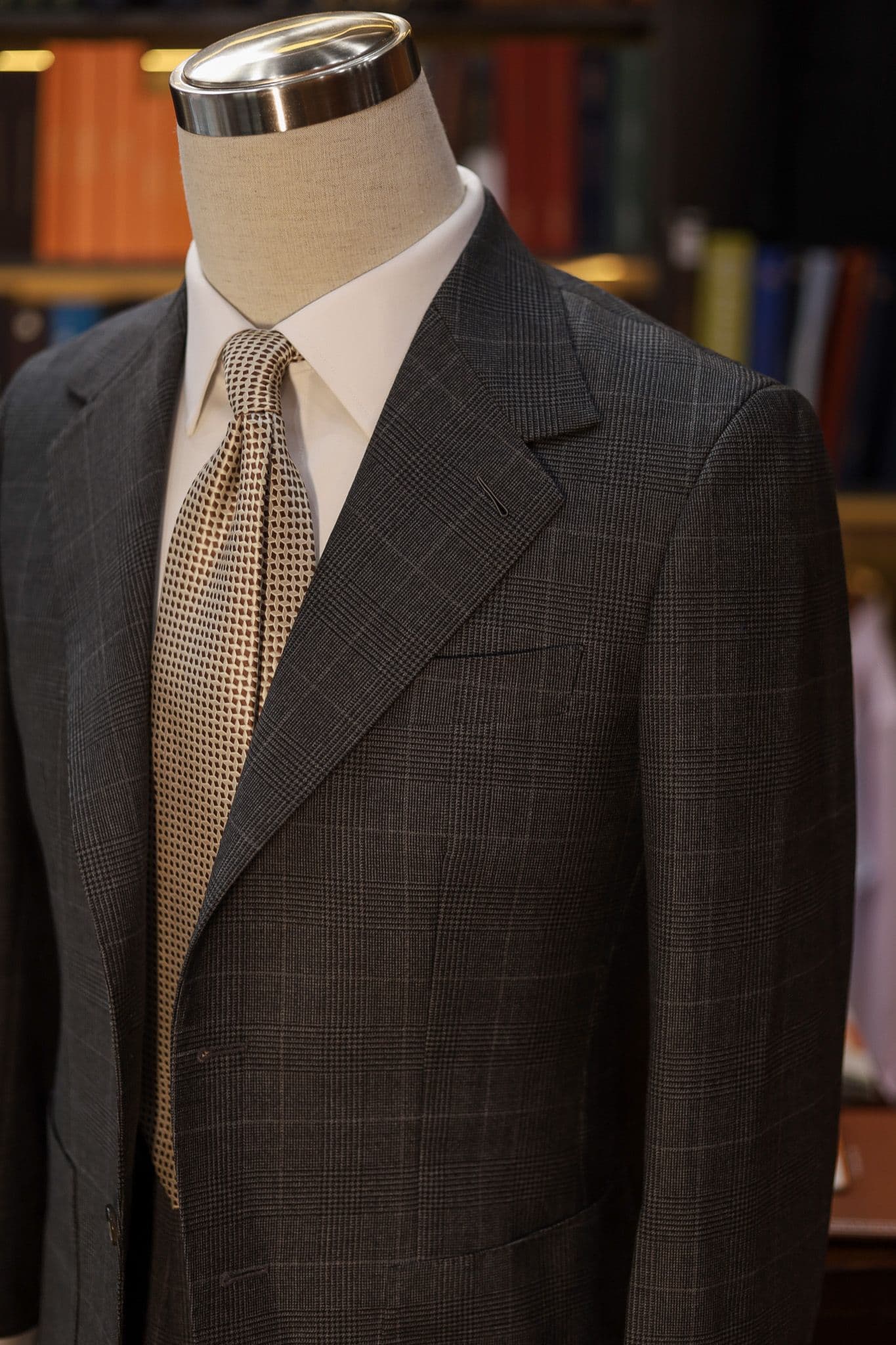 tingeniator-drape-dark-grey-pow-suit