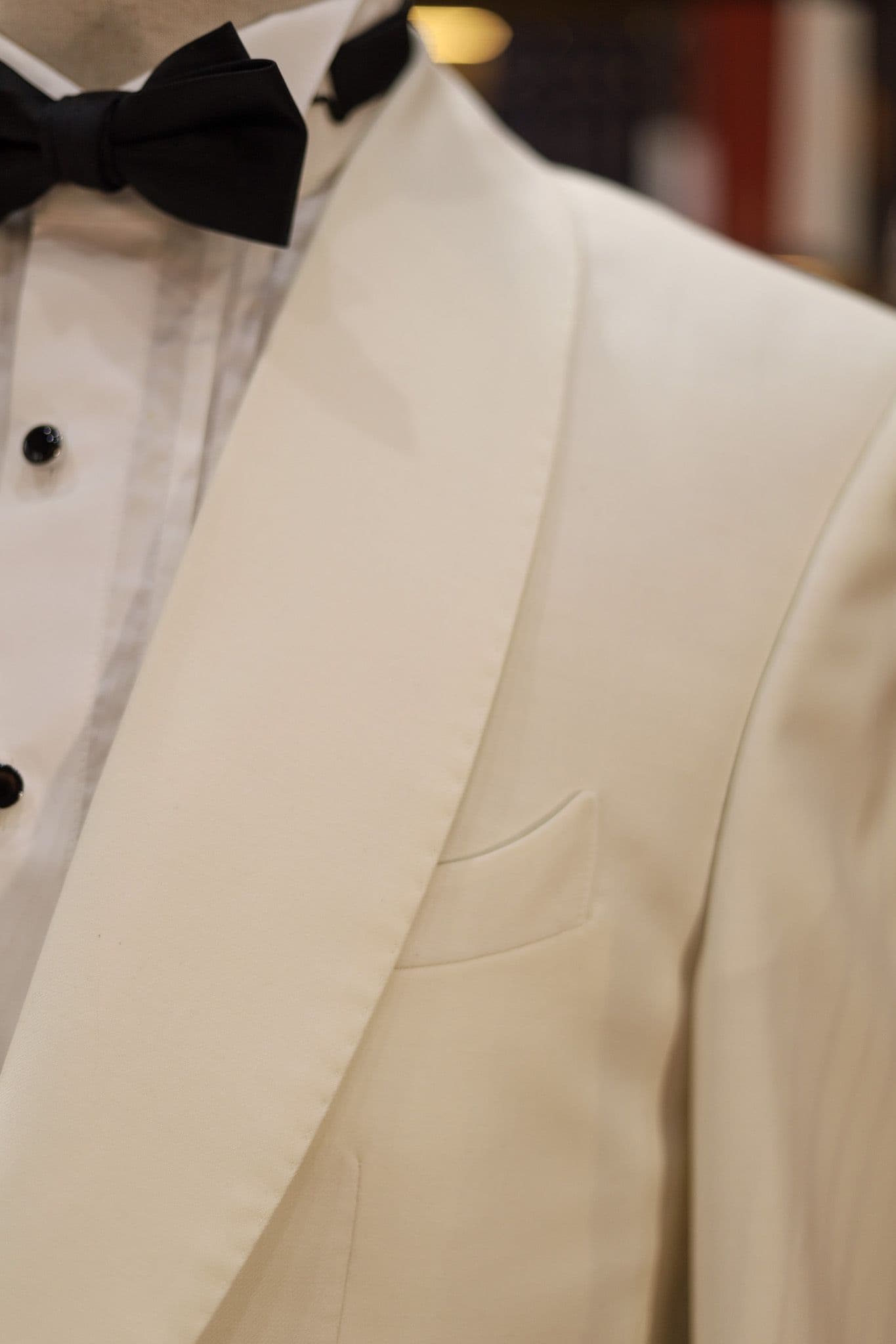nobility-wool-white-tuxedo-shawl-lapel