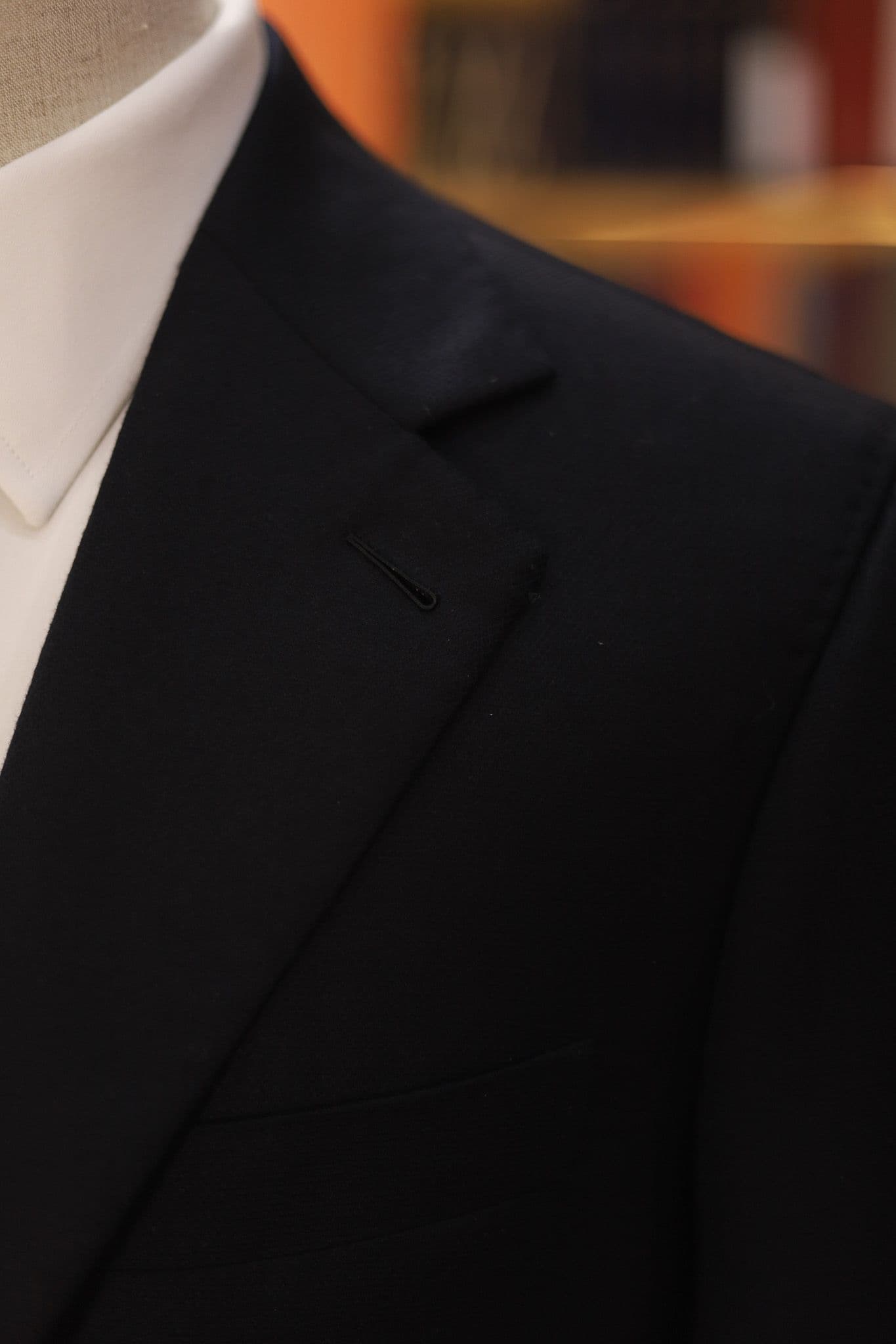 scabal-wool-cashmere-black-suit