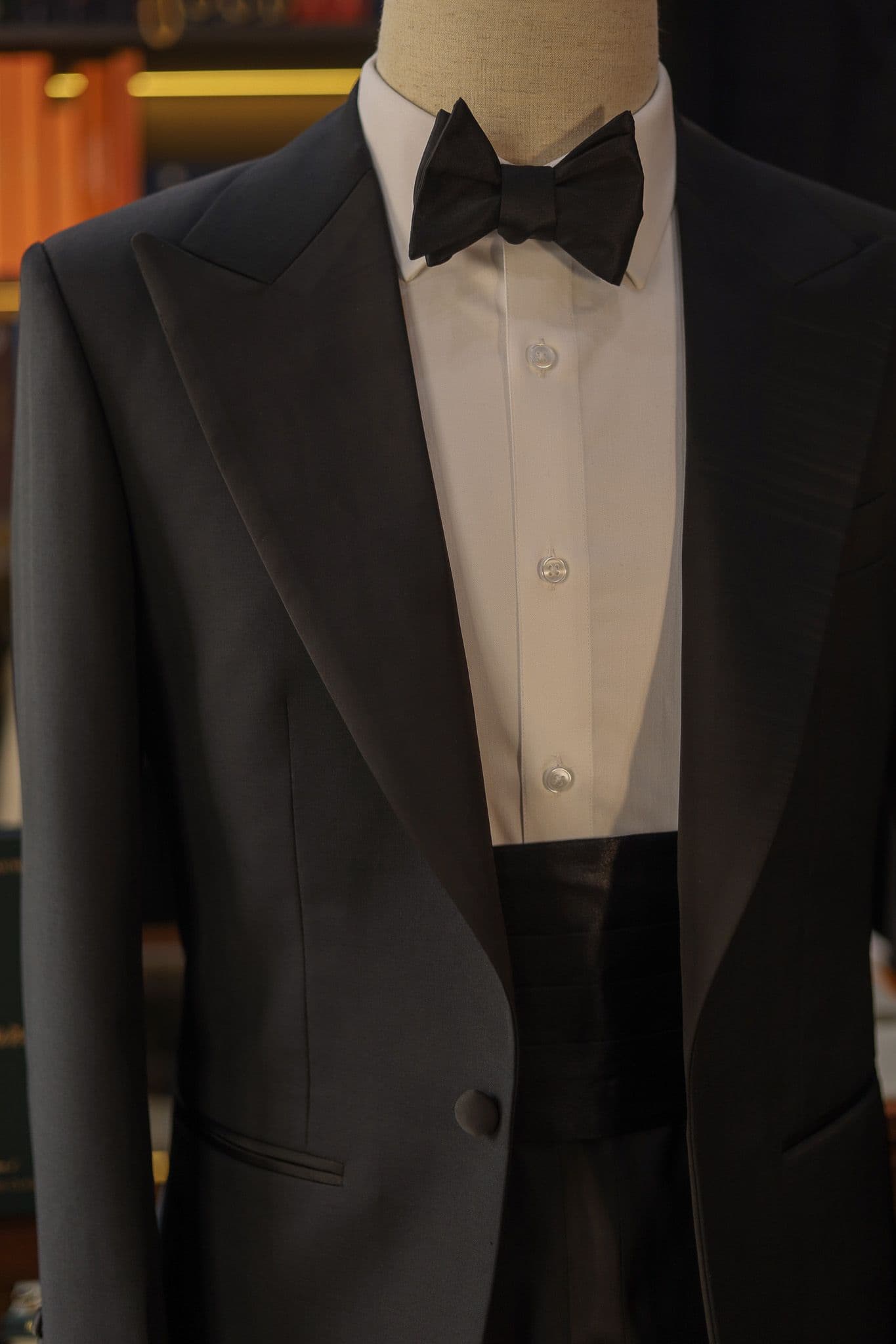 vicenza-black-tuxedo-suit